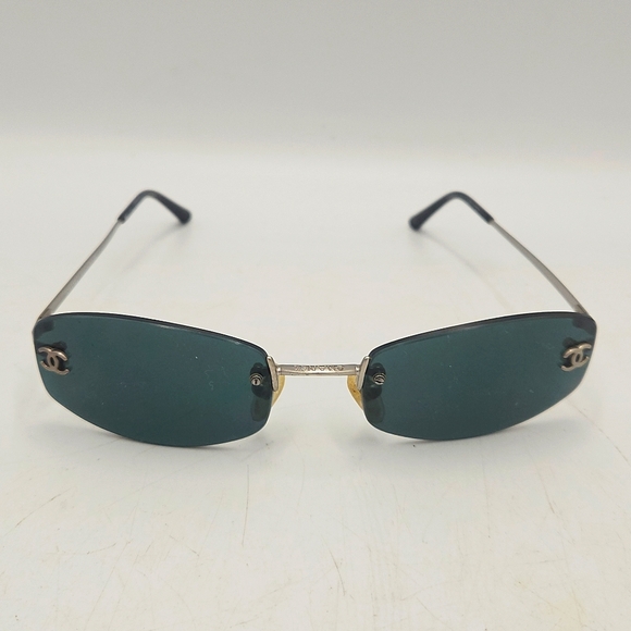 CHANEL Vintage Sunglasses - Picture 1 of 9